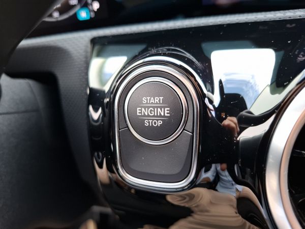 mercedes-benz-classe-a-2025-hibrido-1332cc