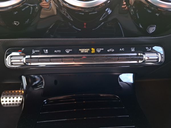 mercedes-benz-classe-a-2025-hibrido-1332cc
