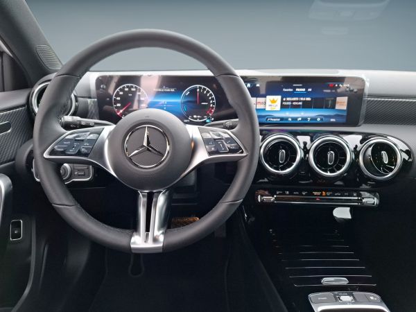 mercedes-benz-classe-a-2026-hibrido-1332cc