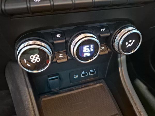 renault-captur-2024-gasolina-999cc
