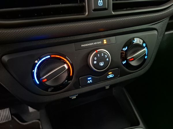 hyundai-i10-2025-gasolina-998cc