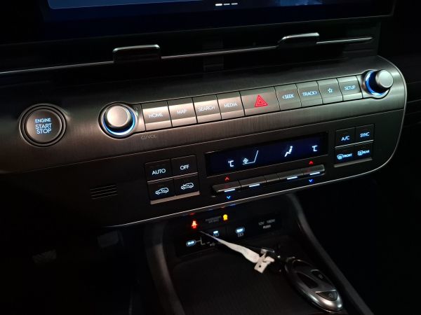 hyundai-kauai-2025-gasolina-998cc