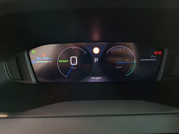 peugeot-e-2008-2026-eletrico-0cc