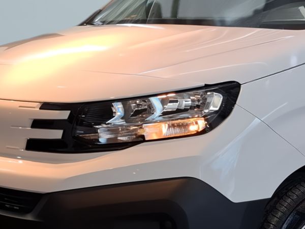 peugeot-partner-2025-eletrico-0cc
