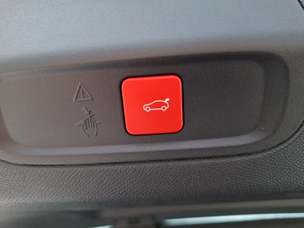 peugeot-408-2025-eletrico-0cc