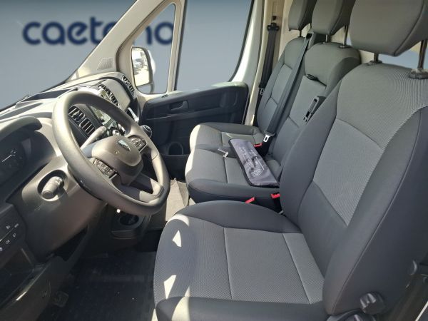 peugeot-boxer-2026-diesel-2200cc