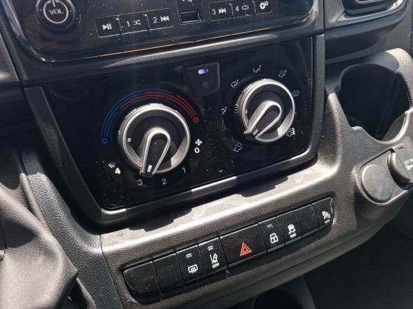 peugeot-boxer-2026-diesel-2200cc