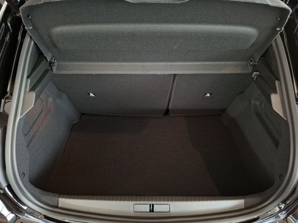 peugeot-208-2025-eletrico-0cc