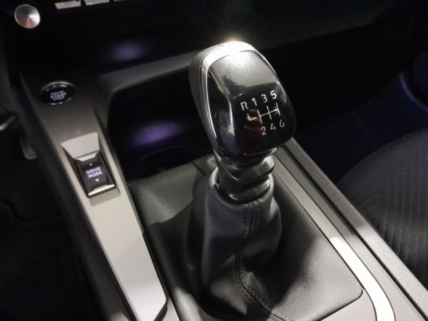 peugeot-308-sw-2024-diesel-1499cc