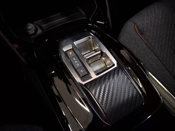 peugeot-2008-2025-eletrico-0cc