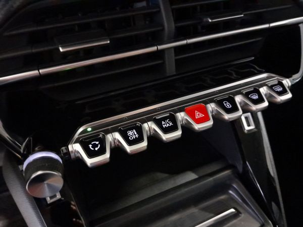 peugeot-208-2025-eletrico-0cc