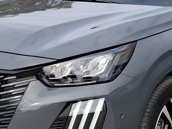 peugeot-208-2025-eletrico-0cc