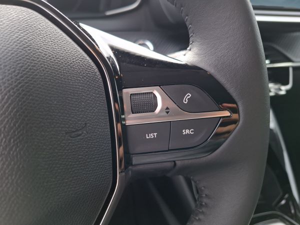 peugeot-208-2025-eletrico-0cc