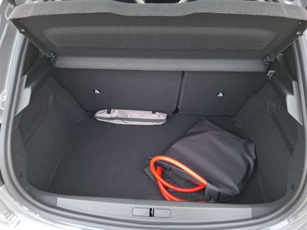 peugeot-208-2025-eletrico-0cc