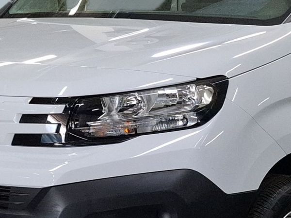 peugeot-partner-2025-diesel-1499cc