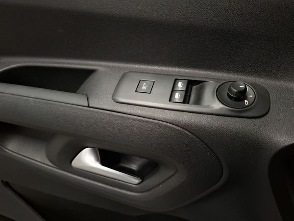 peugeot-partner-2025-diesel-1499cc