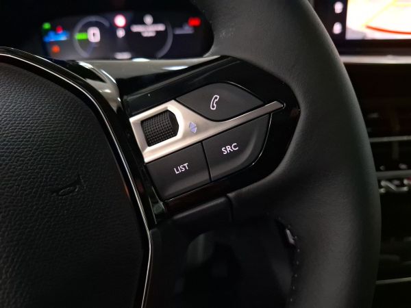 peugeot-208-2025-eletrico-0cc