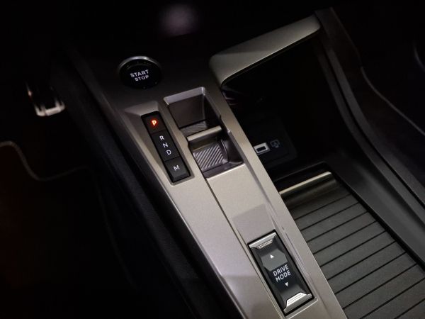 peugeot-308-sw-2025-gasolina-1199cc