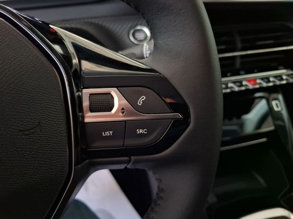 peugeot-208-2026-gasolina-1199cc
