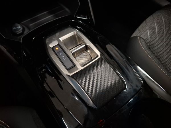 peugeot-208-2026-gasolina-1199cc