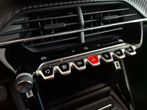 peugeot-208-2025-eletrico-0cc