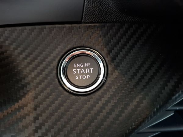 peugeot-208-2025-eletrico-0cc