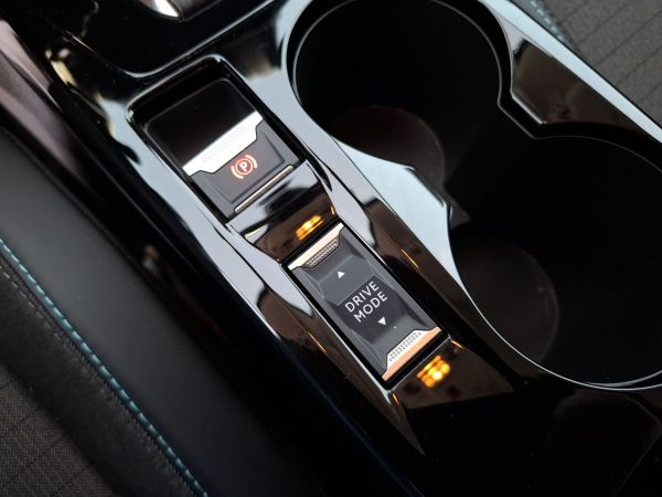 peugeot-208-2022-eletrico-0cc