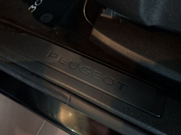 peugeot-3008-2018-diesel-1560cc