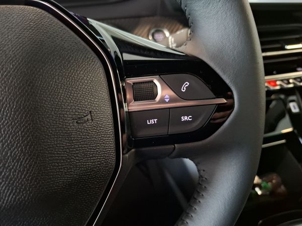 peugeot-2008-2025-eletrico-0cc