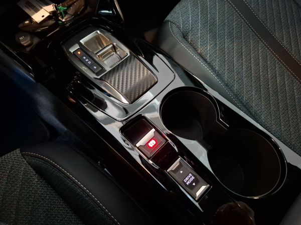 peugeot-2008-2025-eletrico-0cc