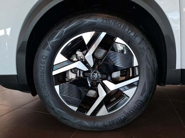 peugeot-2008-2025-eletrico-0cc