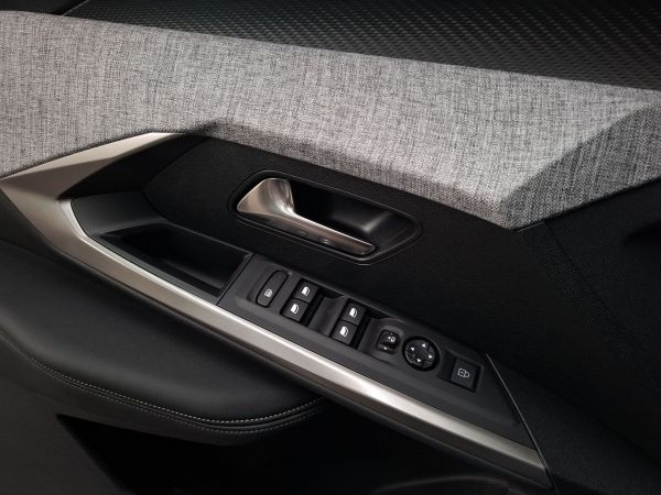 peugeot-3008-2025-gasolina-1199cc