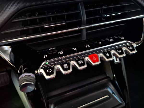 peugeot-2008-2022-diesel-1499cc