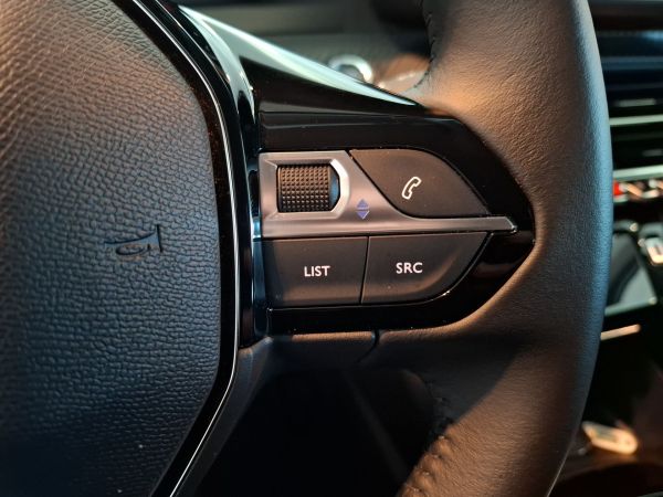 peugeot-208-2025-eletrico-0cc