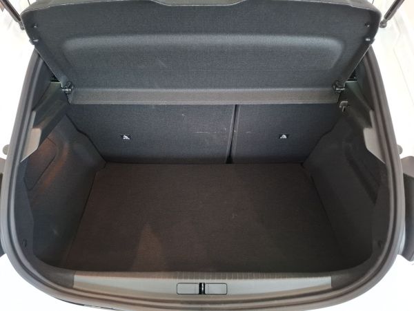 peugeot-208-2025-eletrico-0cc