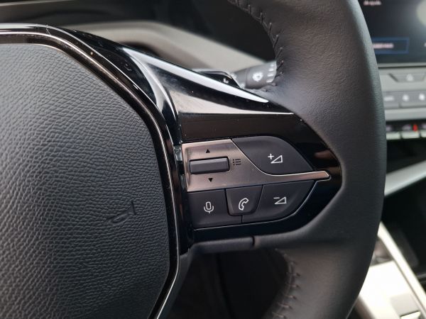 peugeot-308-2025-gasolina-1199cc