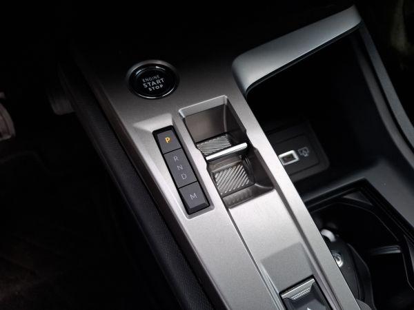 peugeot-308-2025-gasolina-1199cc