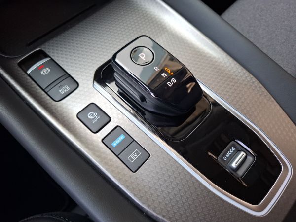nissan-qashqai-2025-gasolina-1497cc