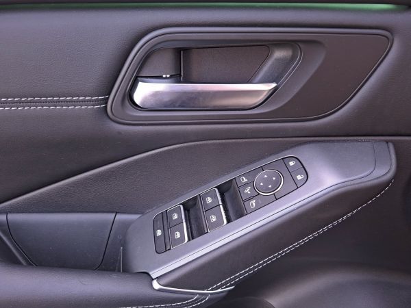nissan-qashqai-2025-gasolina-1497cc