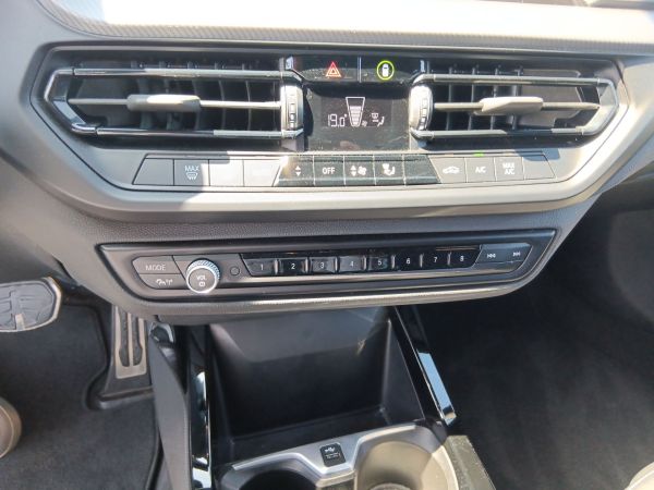 bmw-serie-1-2024-diesel-1496cc