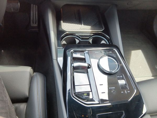bmw-serie-5-2025-hibrido-1998cc