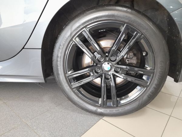 bmw-serie-1-2021-diesel-1496cc