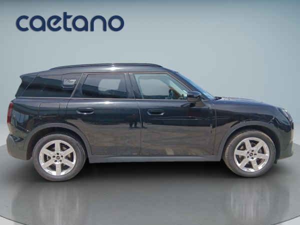 mini-countryman-2025-diesel-1995cc