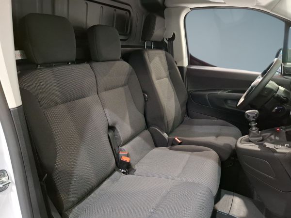 opel-combo-2025-diesel-1499cc