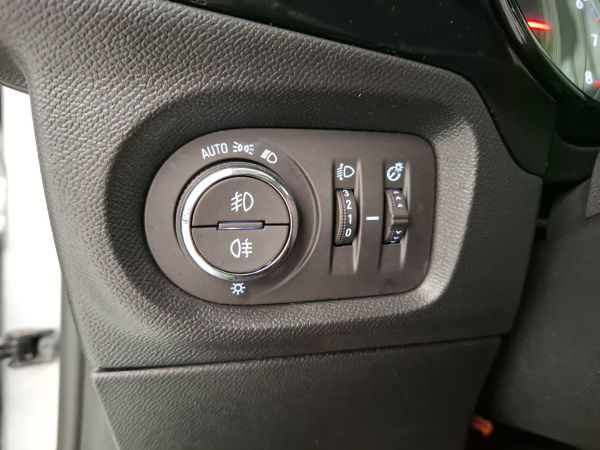 opel-corsa-2024-gasolina-1199cc