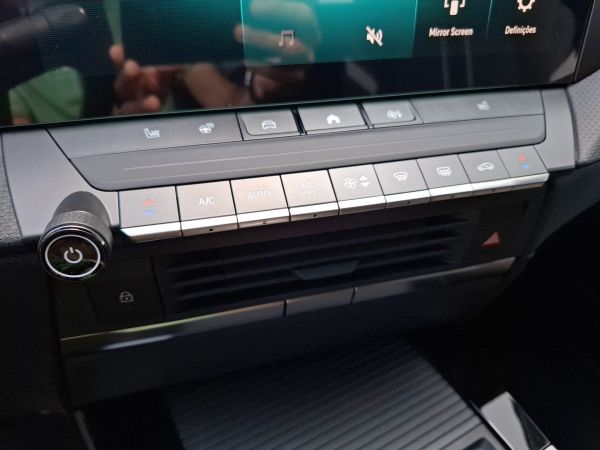 opel-astra-2026-gasolina-1199cc