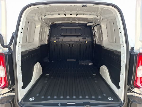 opel-combo-2025-diesel-1499cc