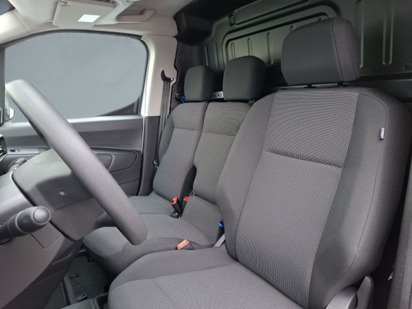 opel-combo-2025-diesel-1499cc
