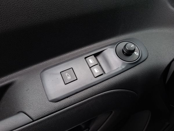 opel-combo-2025-diesel-1499cc