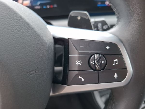 bmw-serie-1-2025-gasolina-1499cc